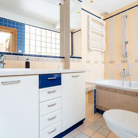 Baltic Breeze Victus For 5 Guests By Renters Apartament Sopot